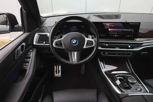 BMW X5 (2024) thumbnail 3