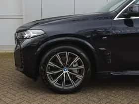 BMW X5 (2024) thumbnail 4