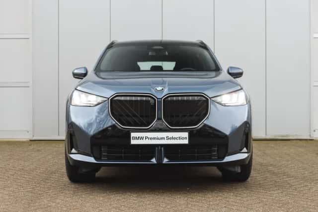 BMW X3 (2025) thumbnail 6
