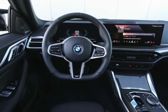 BMW i4 (2026) thumbnail 3