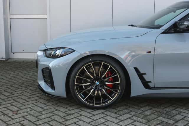 BMW i4 (2026) thumbnail 5