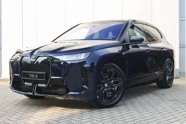 BMW iX (2026) thumbnail 1