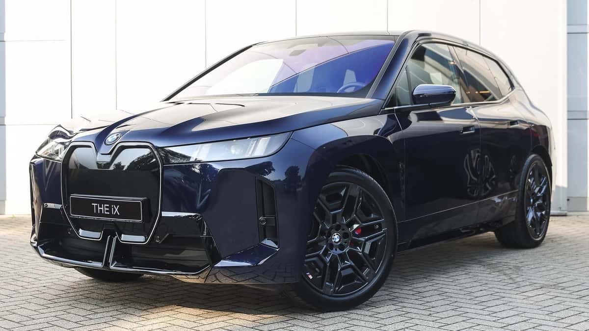 BMW iX (2026) — foto 1