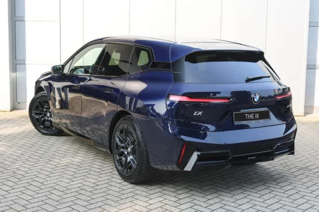 BMW iX (2026) thumbnail 2