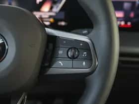 BMW iX (2026) thumbnail 18