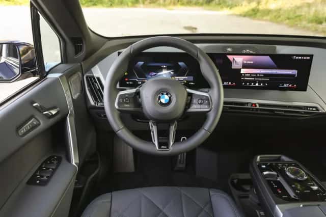 BMW iX (2026) thumbnail 3
