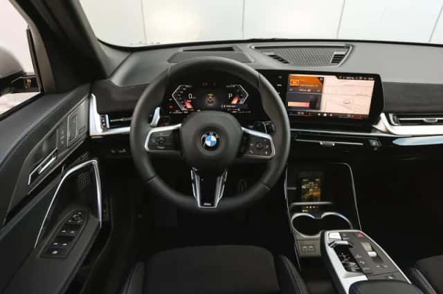 BMW X1 (2026) thumbnail 3