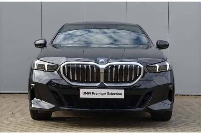 BMW 5-Serie (2024) thumbnail 2