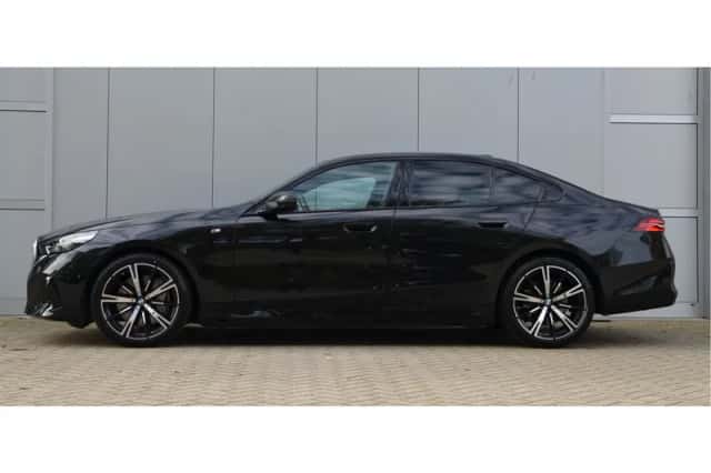 BMW 5-Serie (2024) thumbnail 3