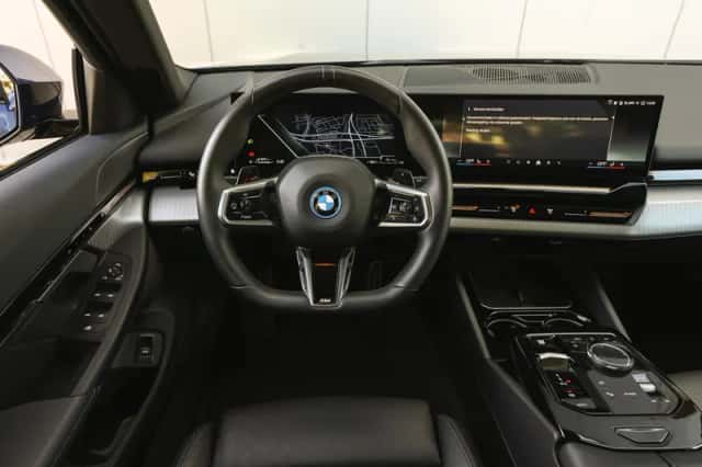 BMW 5-Serie (2025) thumbnail 3