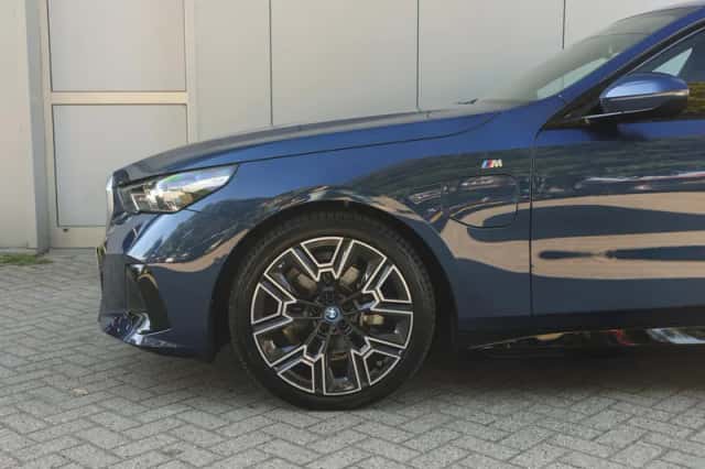 BMW 5-Serie (2025) thumbnail 4
