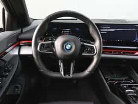 BMW 5-Serie (2025) thumbnail 3