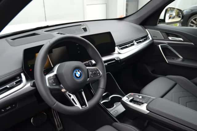 BMW X1 (2025) thumbnail 6