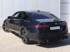 BMW i5 (2025) thumbnail 2