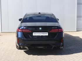 BMW i5 (2025) thumbnail 6