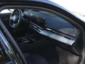 BMW i5 (2025) thumbnail 10