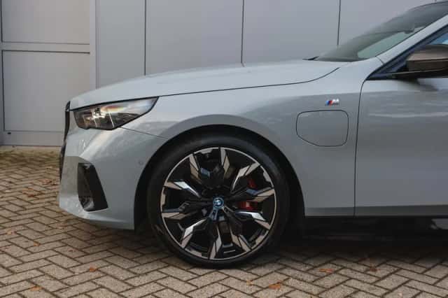 BMW 5-Serie (2025) thumbnail 4