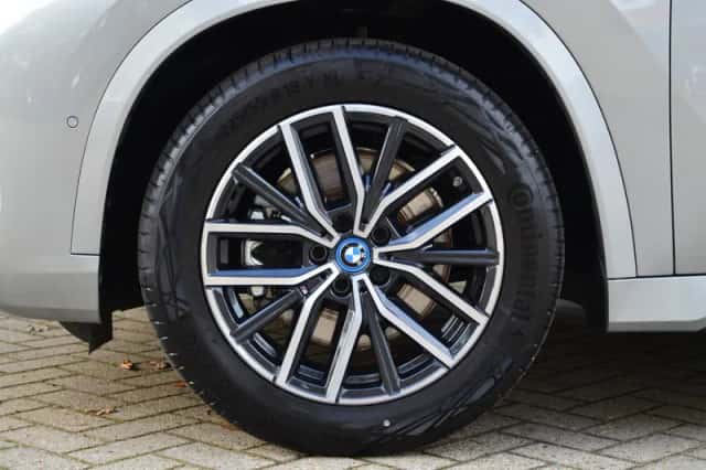 BMW X1 (2025) thumbnail 6