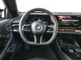 BMW i5 (2026) thumbnail 3