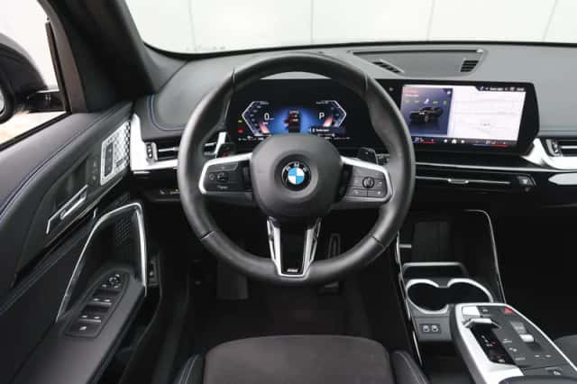 BMW X1 (2025) thumbnail 3