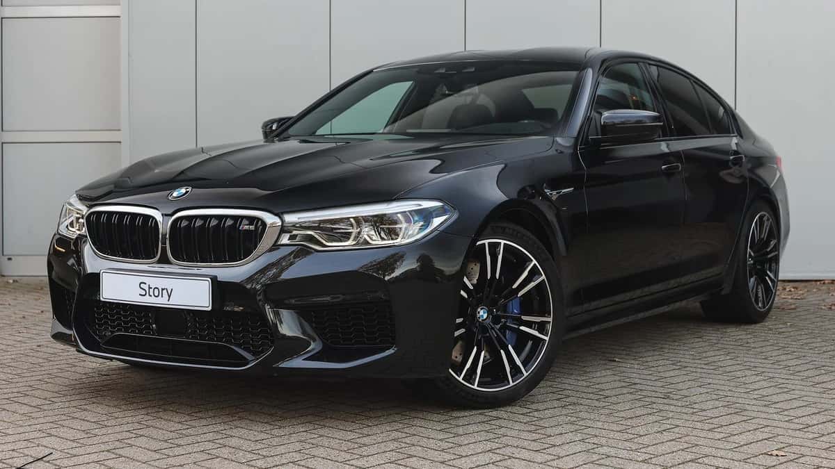 BMW 5-Serie (2019) — foto 1