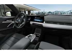 BMW iX1 (2025) thumbnail 10