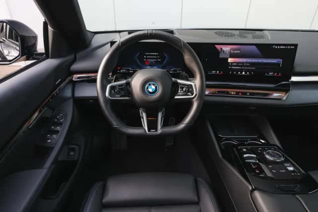 BMW 5-Serie (2025) thumbnail 3