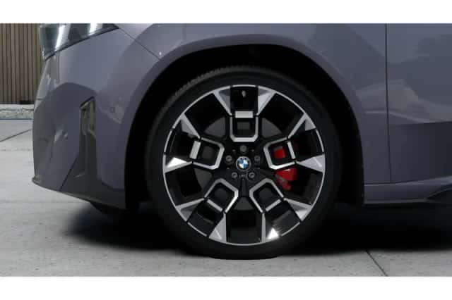BMW iX3 (2026) thumbnail 6