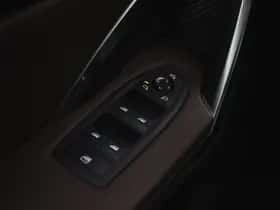BMW iX1 (2025) thumbnail 15