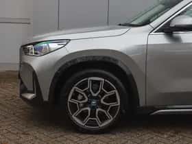 BMW iX1 (2025) thumbnail 5
