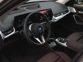 BMW iX1 (2025) thumbnail 10