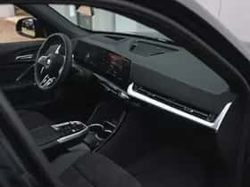 BMW iX1 (2025) thumbnail 11