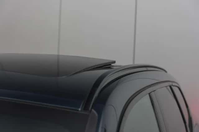 BMW iX1 (2025) thumbnail 4