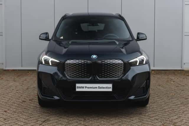 BMW iX1 (2025) thumbnail 6