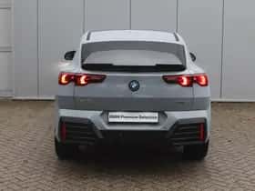 BMW iX2 (2025) thumbnail 6
