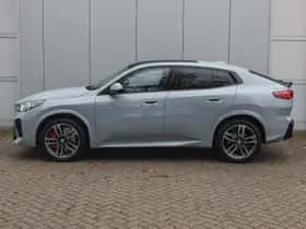 BMW iX2 (2025) thumbnail 7