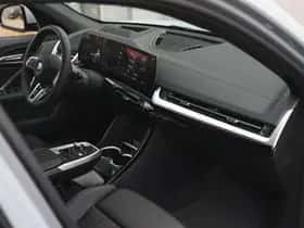 BMW iX2 (2025) thumbnail 10