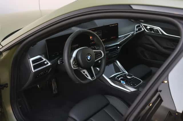 BMW i4 (2026) thumbnail 3