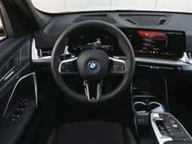 BMW iX1 (2026) thumbnail 3