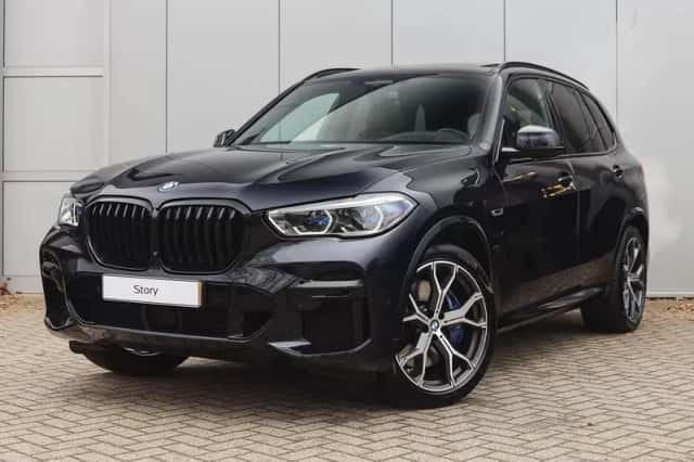 BMW X5 (2022) thumbnail 1