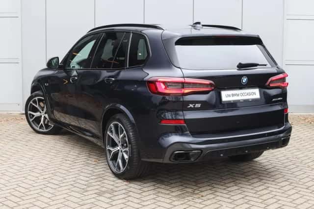 BMW X5 (2022) thumbnail 2