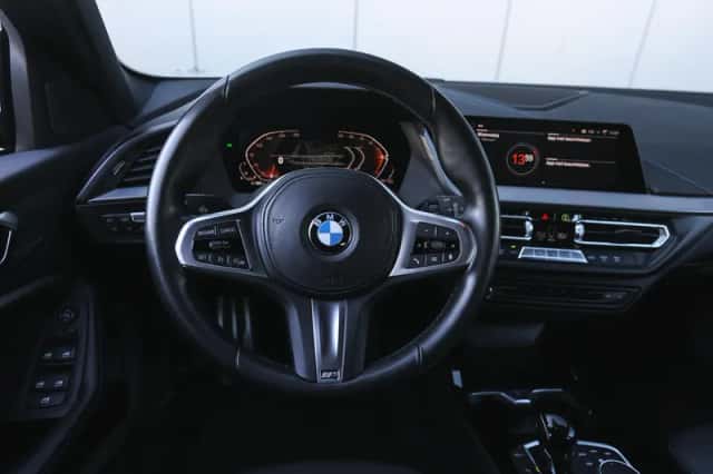 BMW 1-Serie (2022) thumbnail 3