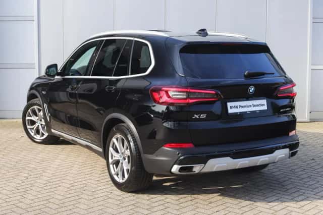 BMW X5 (2022) thumbnail 2