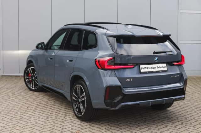 BMW X1 (2025) thumbnail 2