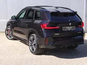 BMW iX1 (2026) thumbnail 2
