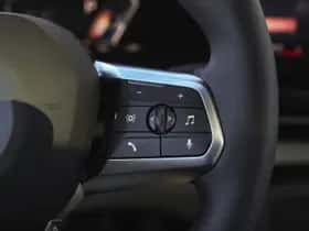 BMW iX1 (2026) thumbnail 16