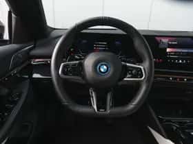 BMW 5-Serie (2025) thumbnail 3
