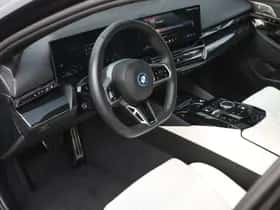 BMW 5-Serie (2025) thumbnail 9