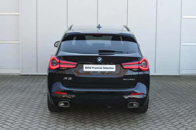 BMW X3 (2022) thumbnail 6