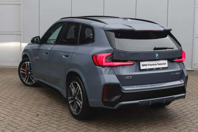 BMW X1 (2025) thumbnail 2